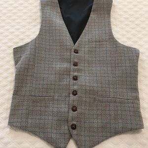 Men’s Casual Slim Fit adjustable waistcoat VEST sz M grey, subtle blue & orange